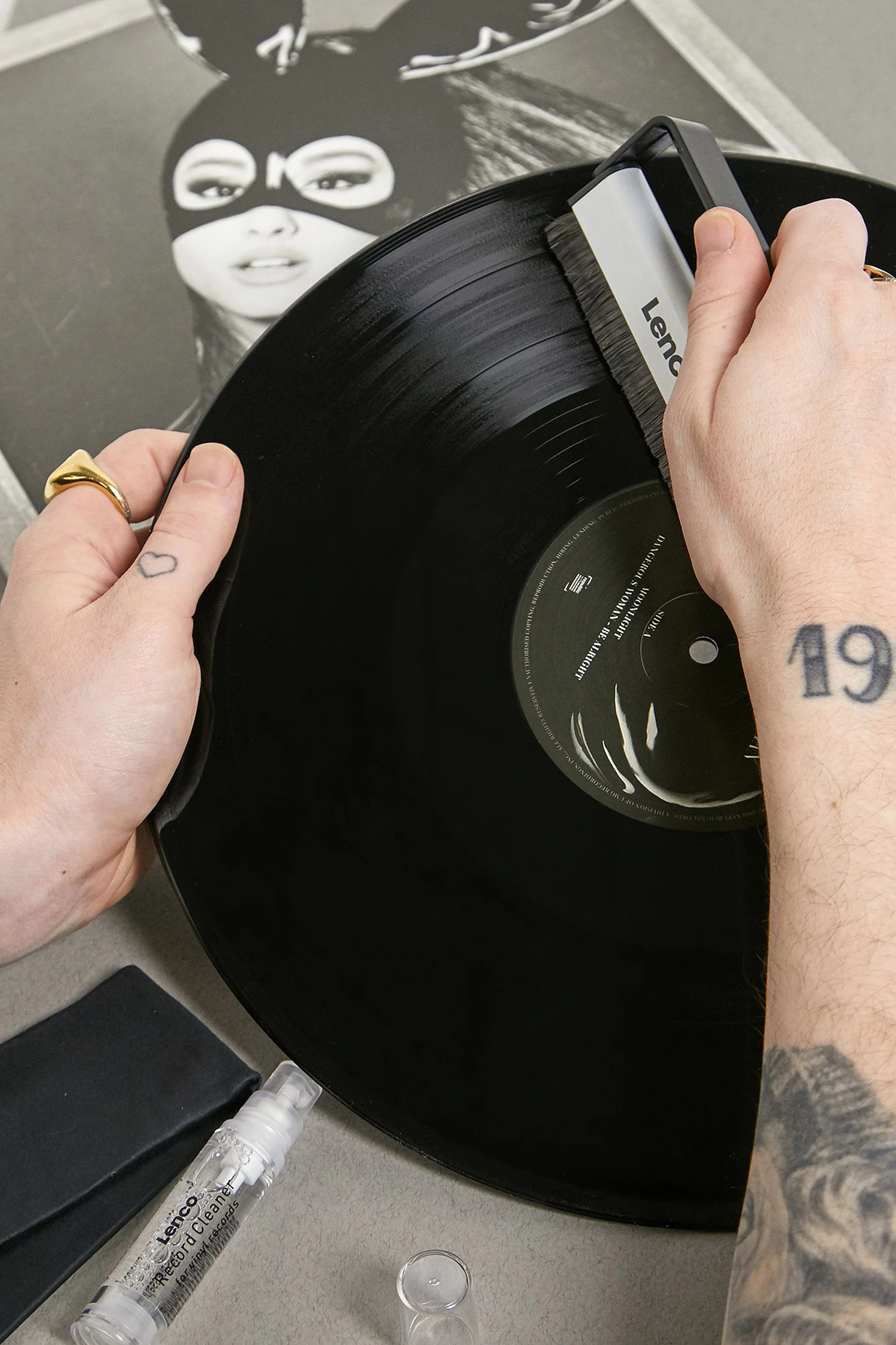 LENCO TTA-3IN1 - LP Schoonmaakset - Vinyl Platenborstel - Reinigingsvloeistof - Reinigingsdoekje - Image 15